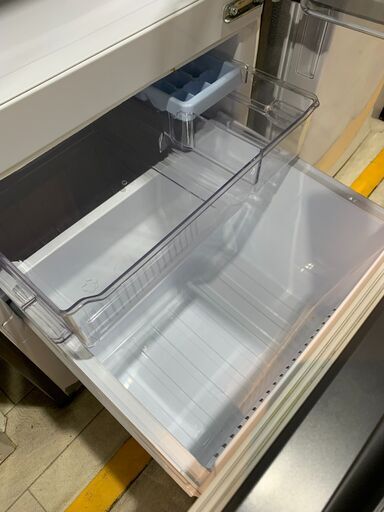 三菱電機 ノンフロン冷凍冷蔵庫 MR-P15EF-KW 2020年製 146L 三菱電機