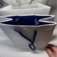 【引き取り限定：あげます】化粧品の袋の画像