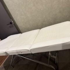 施術ベッドイスの画像