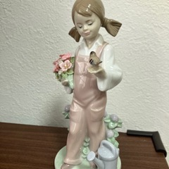 ［美品］リヤドロ　小鳥と話す少女