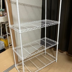 商談中　スチールラック　ホワイト　美品の画像