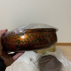 津軽塗の入れ物の画像