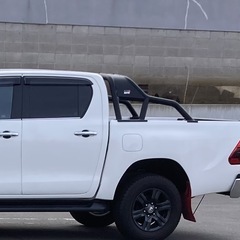 トヨタハイラックスGRロールバーの画像