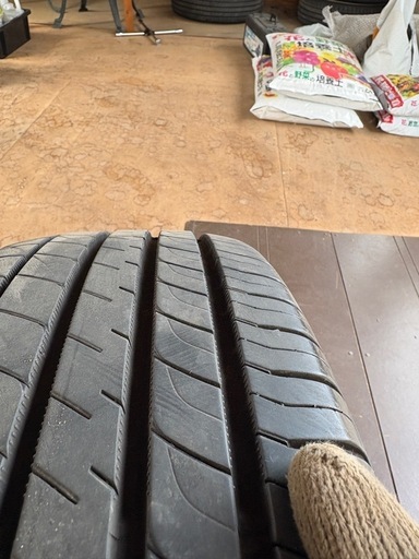 【取引確定】185/60/R16 タイヤ4本セット(アルミホイール付き)