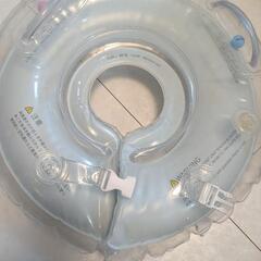 コンパクト ベビーバス おしりストッパー付き＋Swimava 子供用水泳用浮き輪の画像