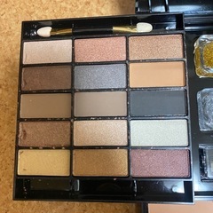 メイクパレットの画像