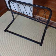 ベッドガード茶色2個セットの画像