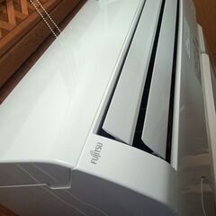 安心の電気工事士がお伺い致します！超大型23畳用！！高年式2022年製♪このサイズはなかなか出ない！！取り付け工事無料！取外し工事無料！配送込み！保証付き！エリア限定の画像