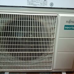 安心の電気工事士がお伺い致します！超大型23畳用！！高年式2022年製♪このサイズはなかなか出ない！！取り付け工事無料！取外し工事無料！配送込み！保証付き！エリア限定の画像