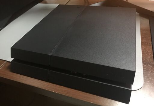 PS4 プレステ 動作確認済み 箱・説明書無し ソフト3本付き