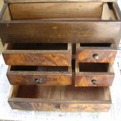 値下げ　アンティークな小物入れ　引き出しの画像