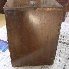 値下げ　アンティークな小物入れ　引き出しの画像