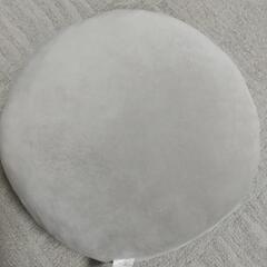 鬼滅の刃 たんじろうのクッション&丸いクッションの画像