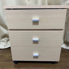 ドレッサーワゴン　キャスター付き