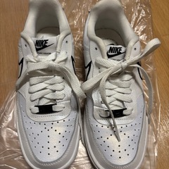 NIKE スニーカー　23センチの画像