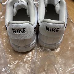 NIKE スニーカー　23センチの画像