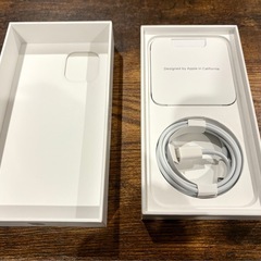 Apple iPhone 12 空箱 Lightningケーブル付きの画像
