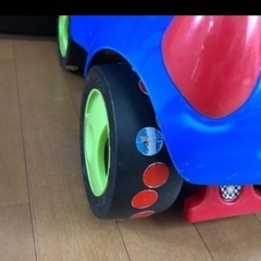 おもちゃ　車の画像