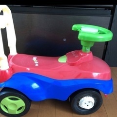 おもちゃ　車の画像