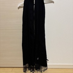&by P&D黒いフリンジ付きマフラーの画像