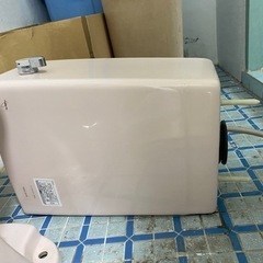 トイレ便座タンク
の画像