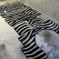 シボレーアストロゼブラ柄フロアマット