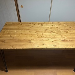 テーブル