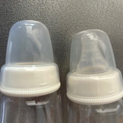 【未使用に近い】ガラス哺乳瓶　ピジョンの画像