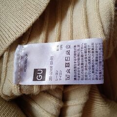 GU ニット　サイズMの画像