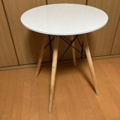 丸テーブル　机　ダイニングテーブル　カフェテーブル　木　ナチュラル