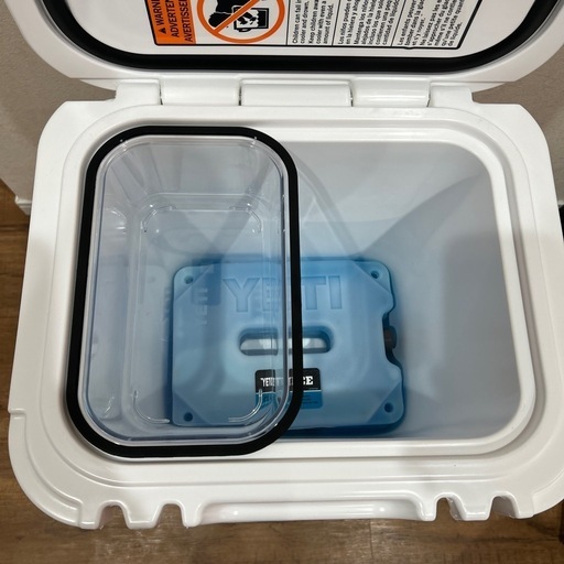 新品未使用　激レア シート付きYeti Roadie 24 Coolers