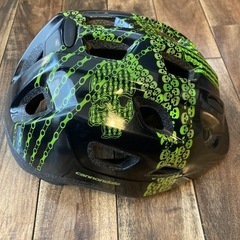 キャノンデール　自転車　ヘルメット　キッズ　の画像