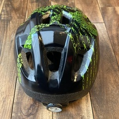 キャノンデール　自転車　ヘルメット　キッズ　の画像