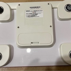 オムロン 体重計「HBF-223-PK」 出品します！の画像