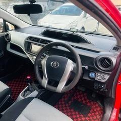 平成 25トヨタ アクア 距離　87,800KM 車検　7年／11 月の画像