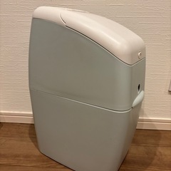 オムツのゴミ箱