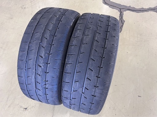 車のパーツ タイヤ、ホイール