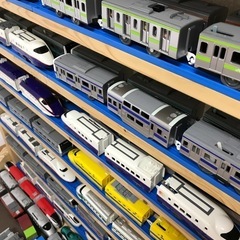 ✨美品✨プラレールラック🚃の画像