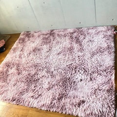 薄ピンクラグマット2畳くらい