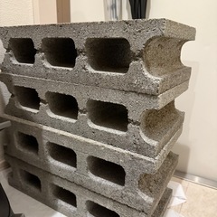 コンクリートブロック4個(39×19×10基本サイズ)