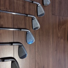 テーラーメイドバーナープラスアイアンセット 4, 5, 6, 8, 9, Pの画像