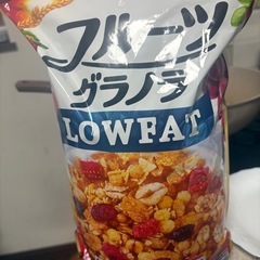 フルーツグラノーラ糖質70%オブ