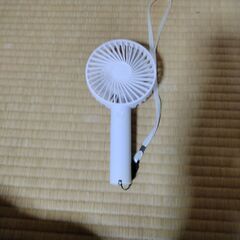 ハンディファン 充電式扇風機 2式の画像