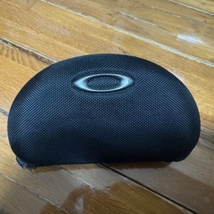 オークリー　サングラス入れの画像