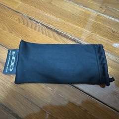 オークリー　サングラス入れの画像