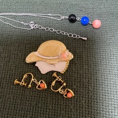 沖縄珊瑚アクセサリーセットの画像