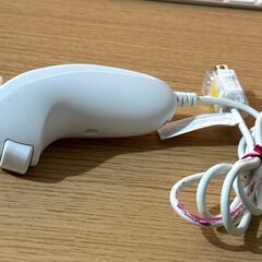 任天堂 Nintendo Ｗｉｉ ゲーム機 ヌンチャクスティック 1本 ホワイトの画像