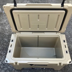 FIELDOORクーラーボックス 42.5㍑ の画像