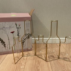 連結ワイヤーフラワーベースの画像