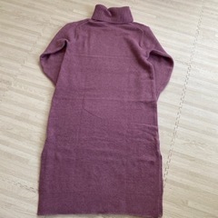 【新品未使用】ニットワンピの画像